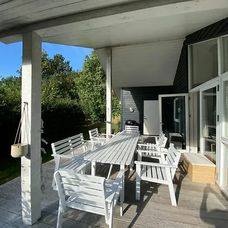 Hébergement de vacances With Large Garden Near Heather Hill *